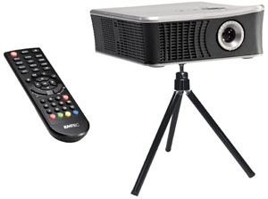 Emtec Movie Cube Theater T800 : disque dur multimédia + vidéoprojecteur - AVCesar.com