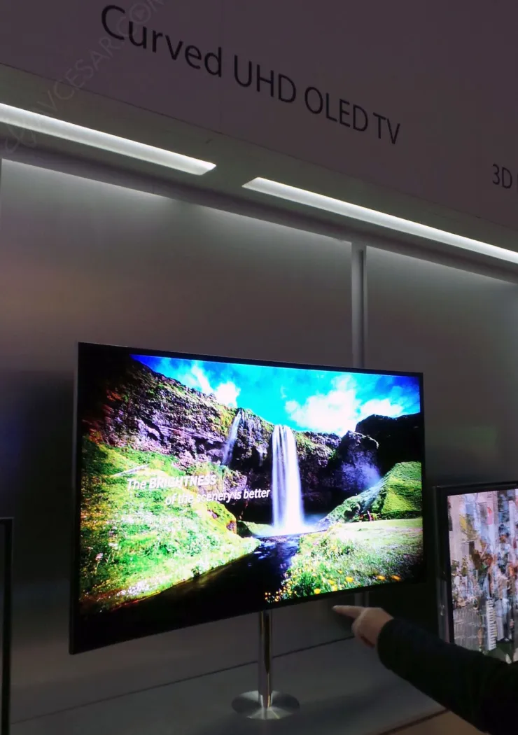 ces-14-samsung-et-les-tv-oled