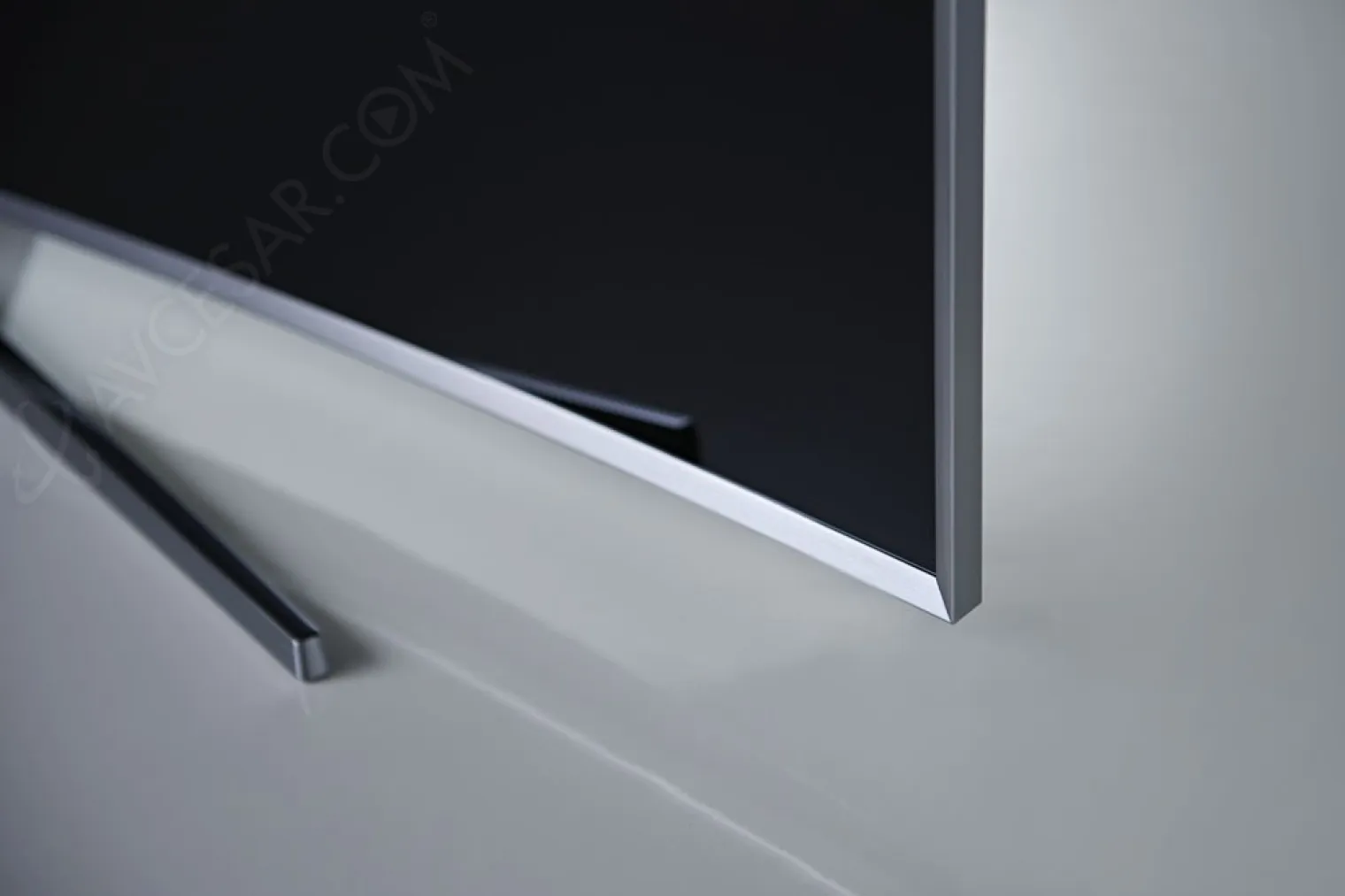 ces-15-tv-led-ultra-hd-samsung-ju9500