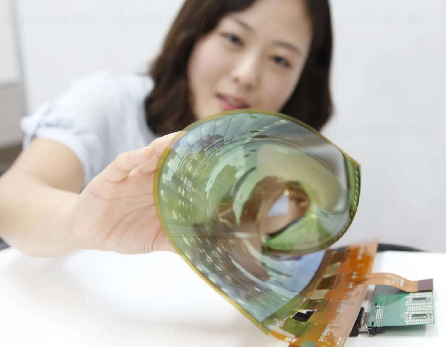 lg-annonce-un-ecran-enroulable