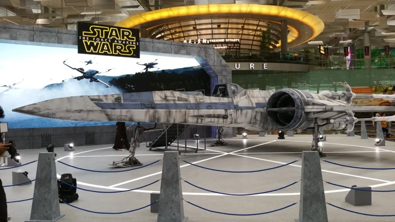 un-x-wing-a-singapour