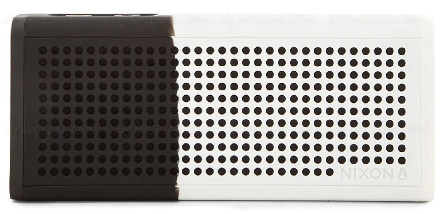 nixon-blaster-pro