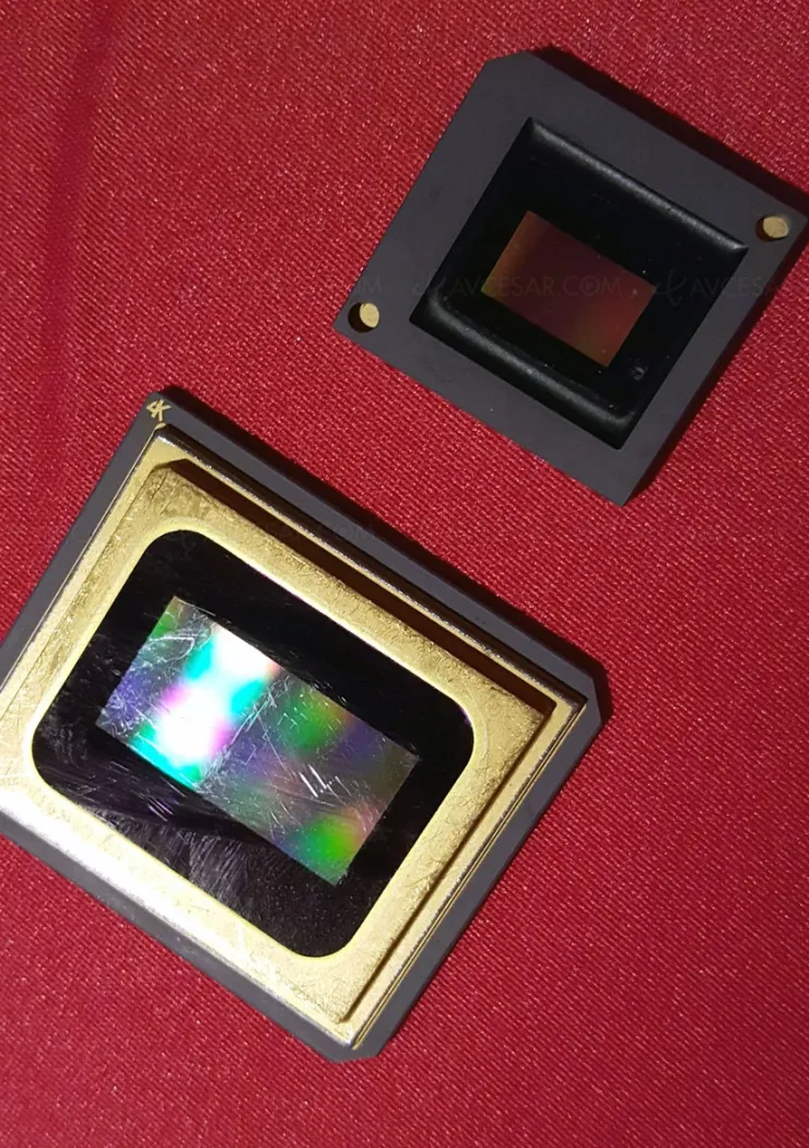 ces-16-projecteur-dlp-ultra-hd