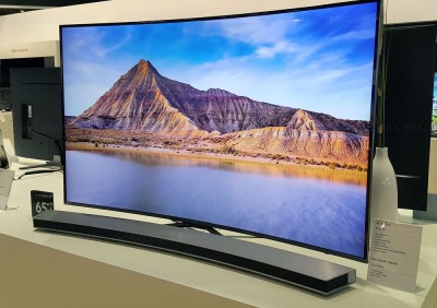 TV LED Ultra HD Samsung KU6500 : 49''/55'' courbes au programme