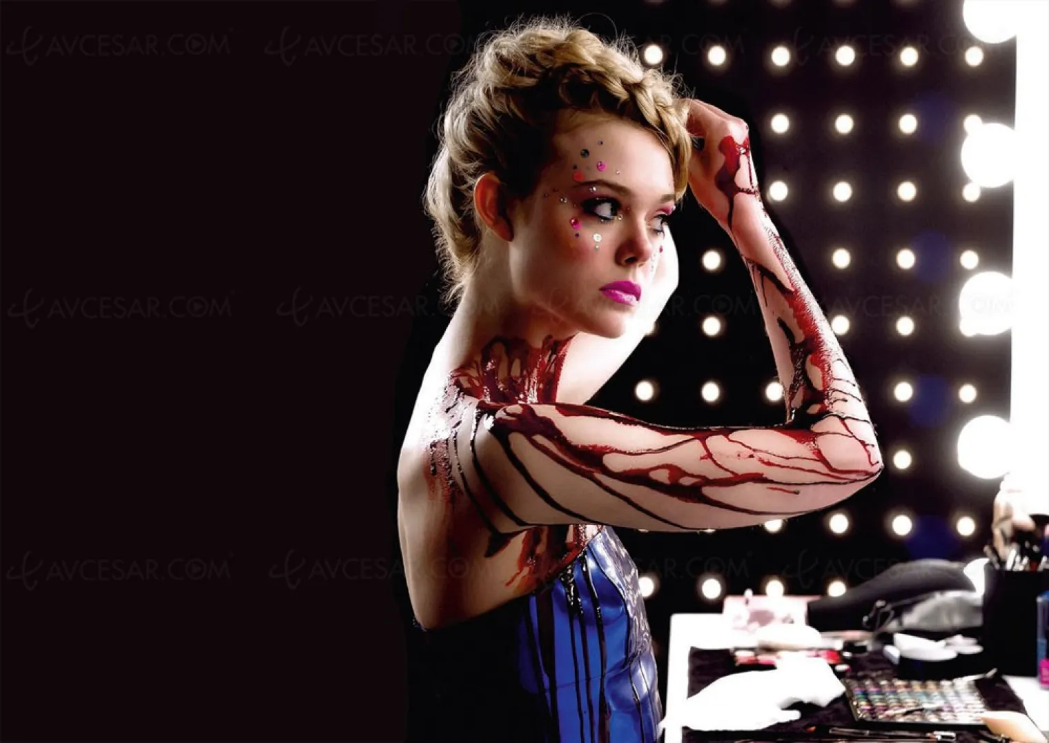 the-neon-demon-elle-fanning-victime-ou-vampire-de-la-mode
