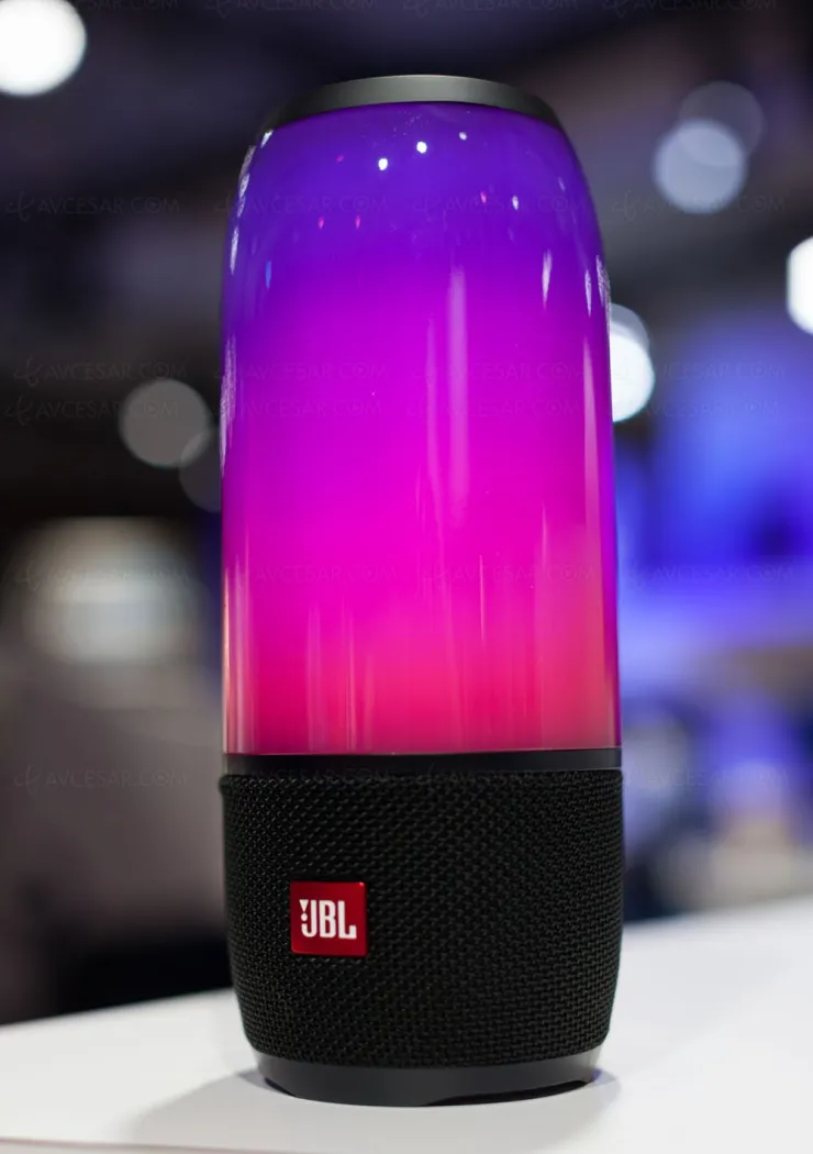 jbl-pulse-3-spectacle-son-et-lumiere-a-360