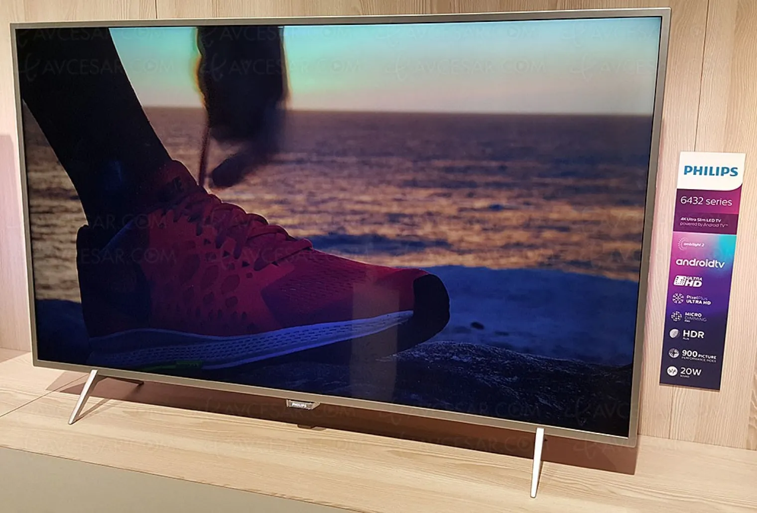 tv-led-ultra-hd-philips-pus6432-43-49-et-55-au-menu