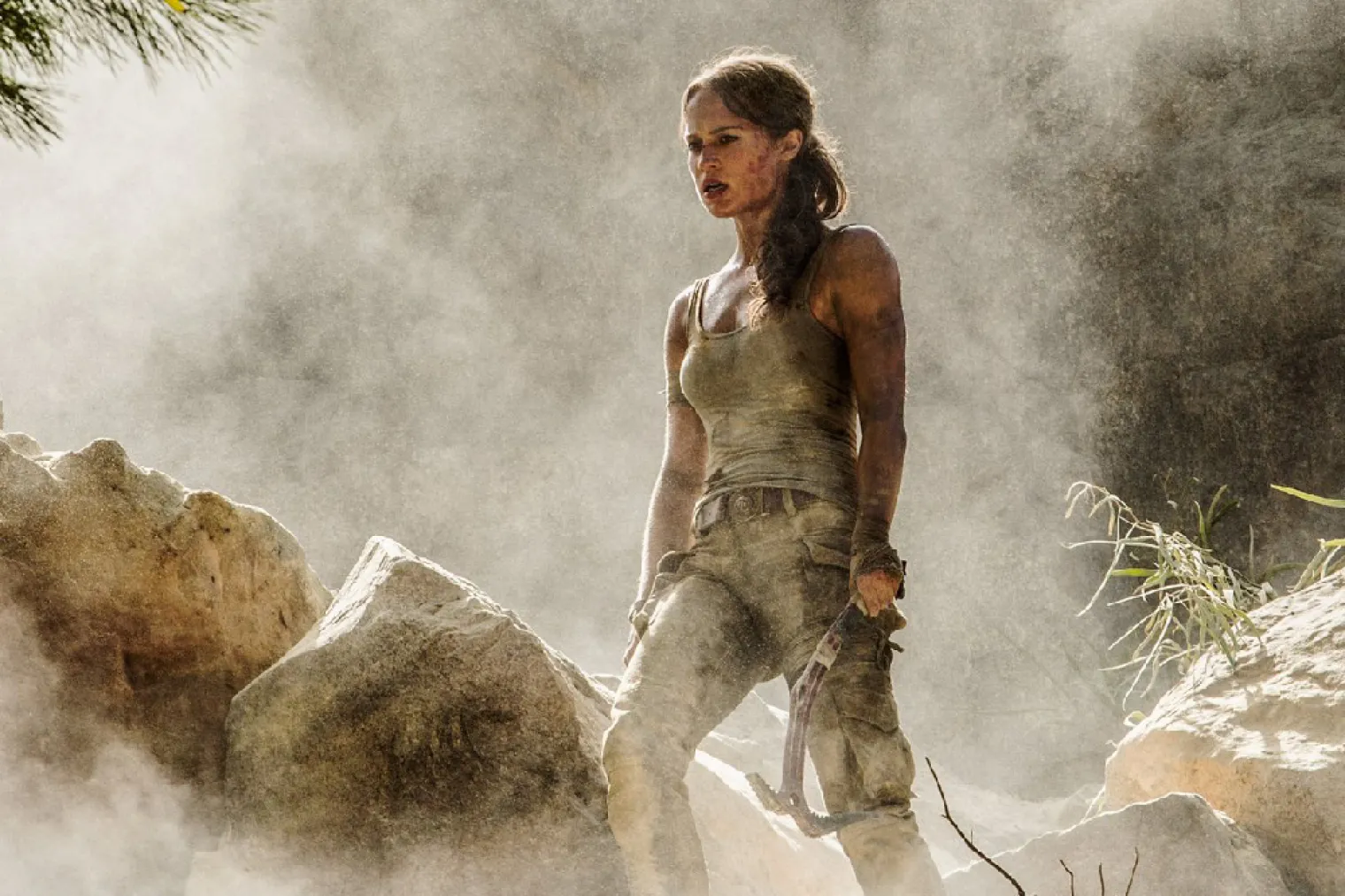 nouveau-film-tomb-raider-details-et-premieres-photos-d-alicia-vikander-lara-croft
