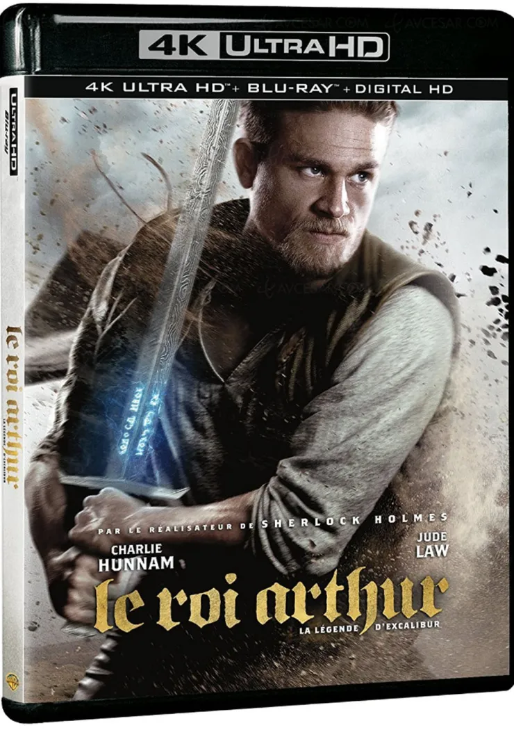 charlie-hunnam-entre-dans-la-legende-du-roi-arthur-4k-ultra-hd