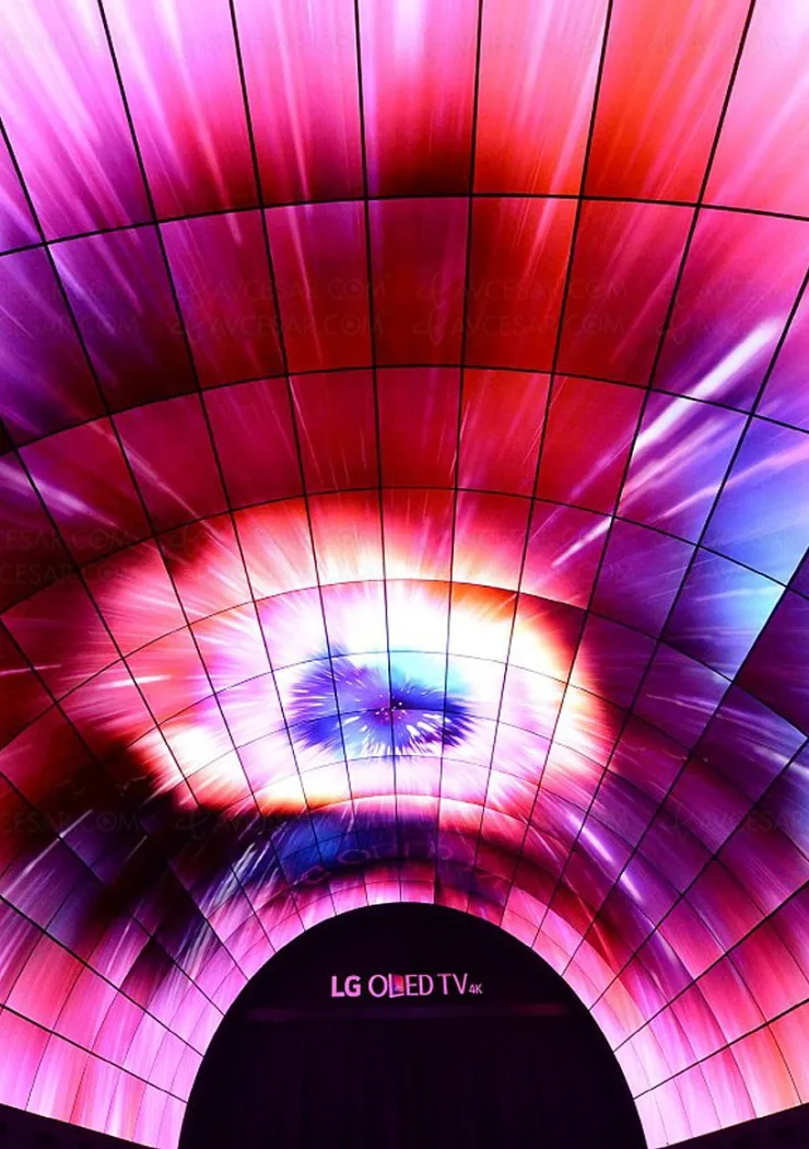 lg-investirait-dans-l-oled-flexible-pour-seduire-apple-au-detriment-de-ses-tv-oled