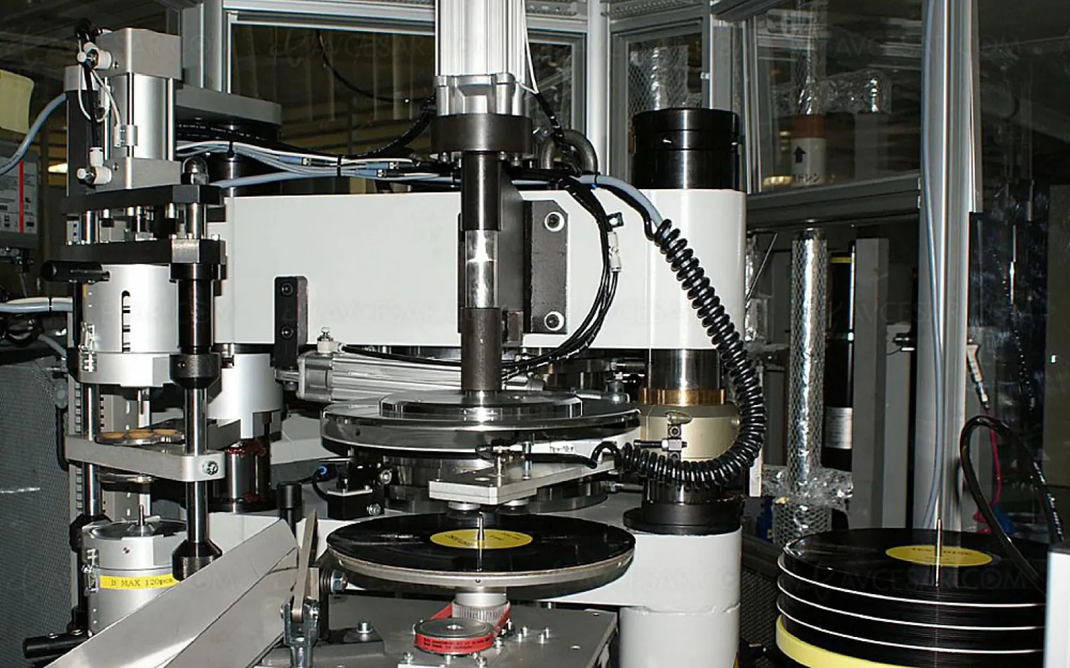 en-2018-sony-music-va-de-nouveau-presser-des-disques-vinyles