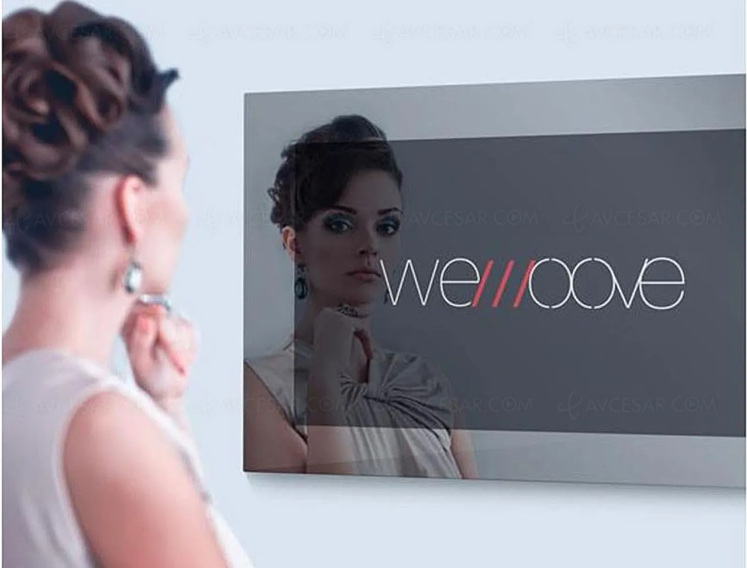 wemoove-presente-une-smart-tv-android-4k-miroir-84-le-plus-grand-du-monde