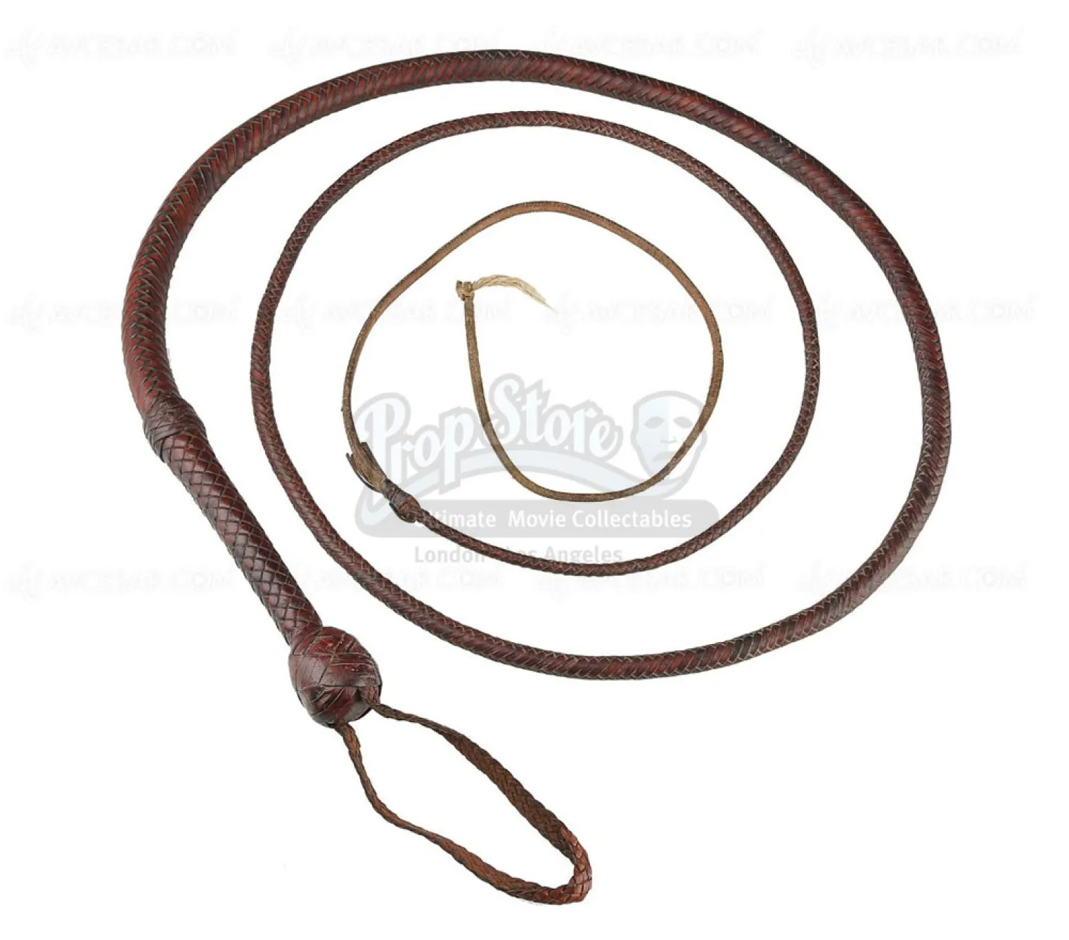 achetez-le-fouet-original-d-indiana-jones-ou-plus-de-600-accessoires-cinema-authentifies