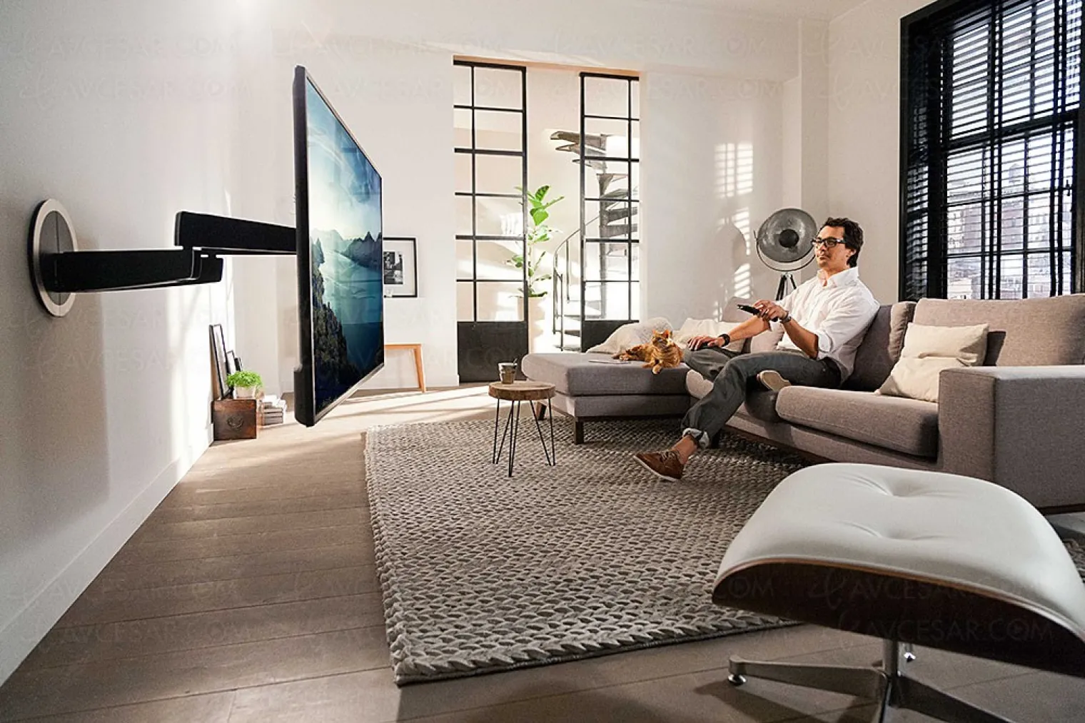 support-mural-tv-rotatif-vogel-s-motionmount-next-7355