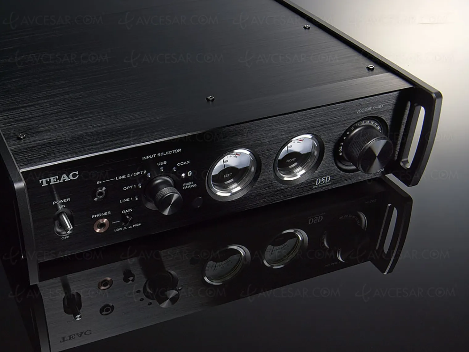 teac-ai-503-amplificateur-hi-fi-bluetooth-usb-dac-double-convertisseur-ak4490-class-d-ice-power-vu-metres