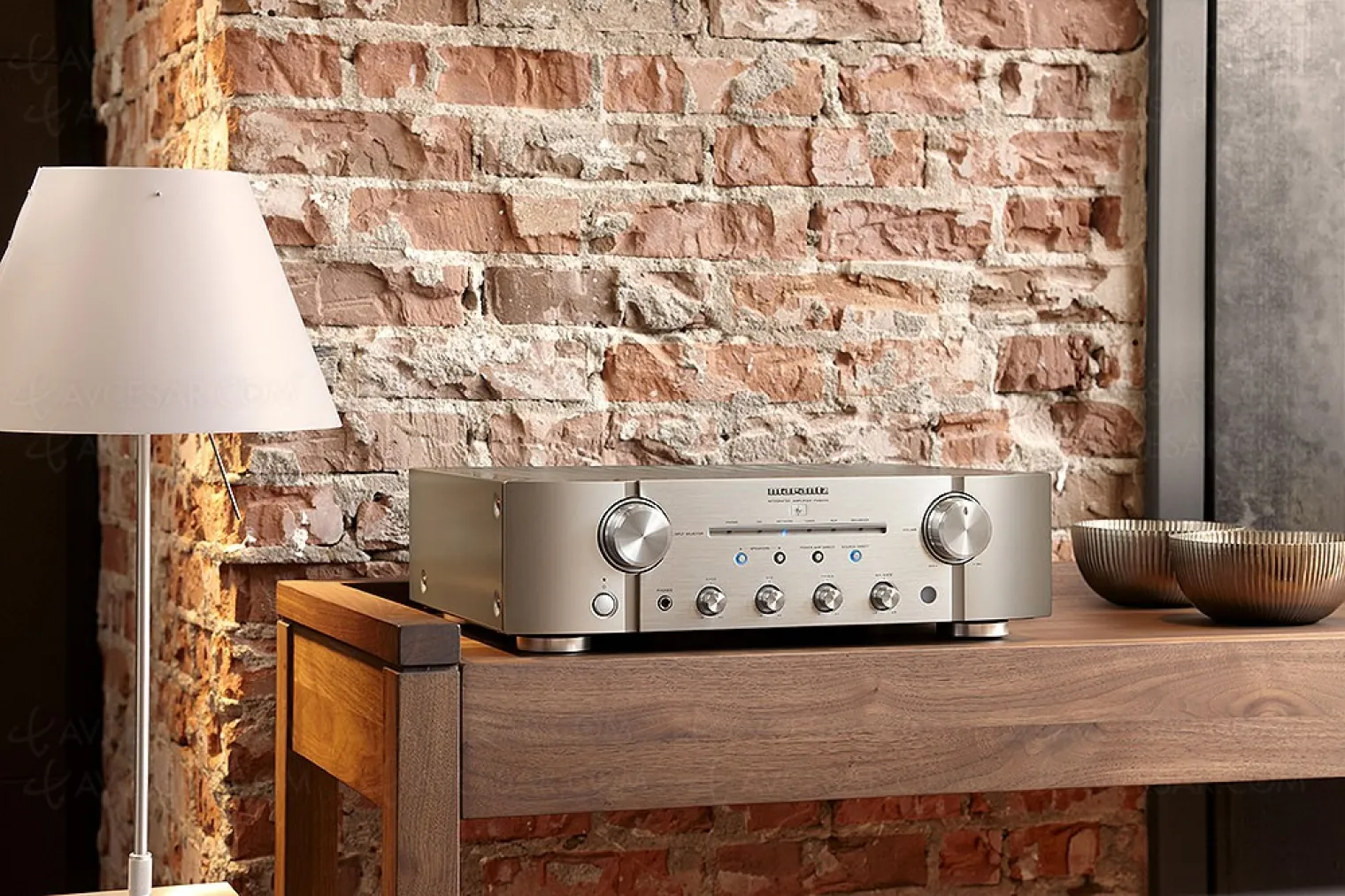 amplificateur-stereo-marantz-pm8006-avec-nouveau-pre-amplificateur-phono