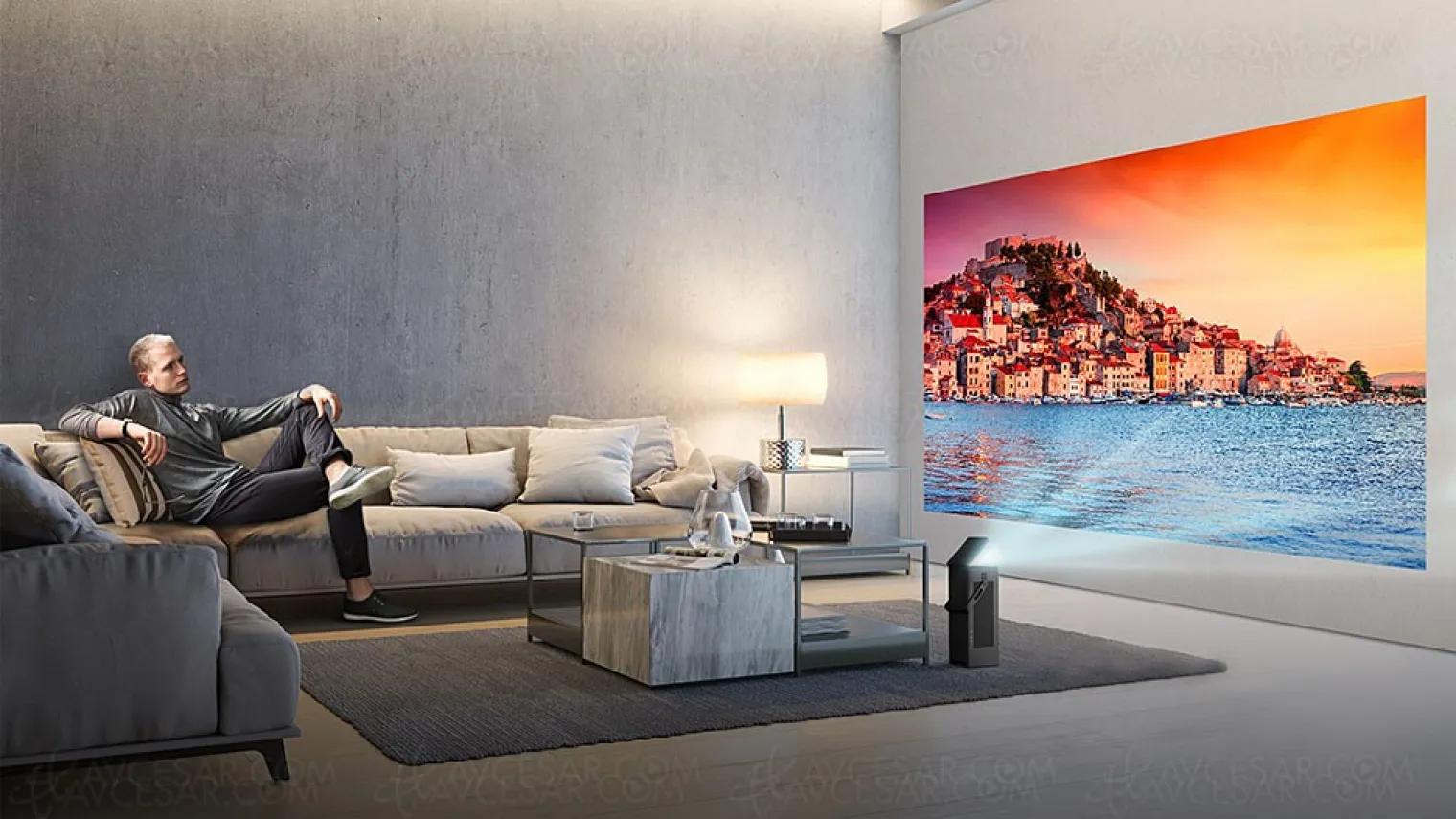 ces-18-lg-hu80k-videoprojecteur-ultra-hd-4k-courte-focale-portable