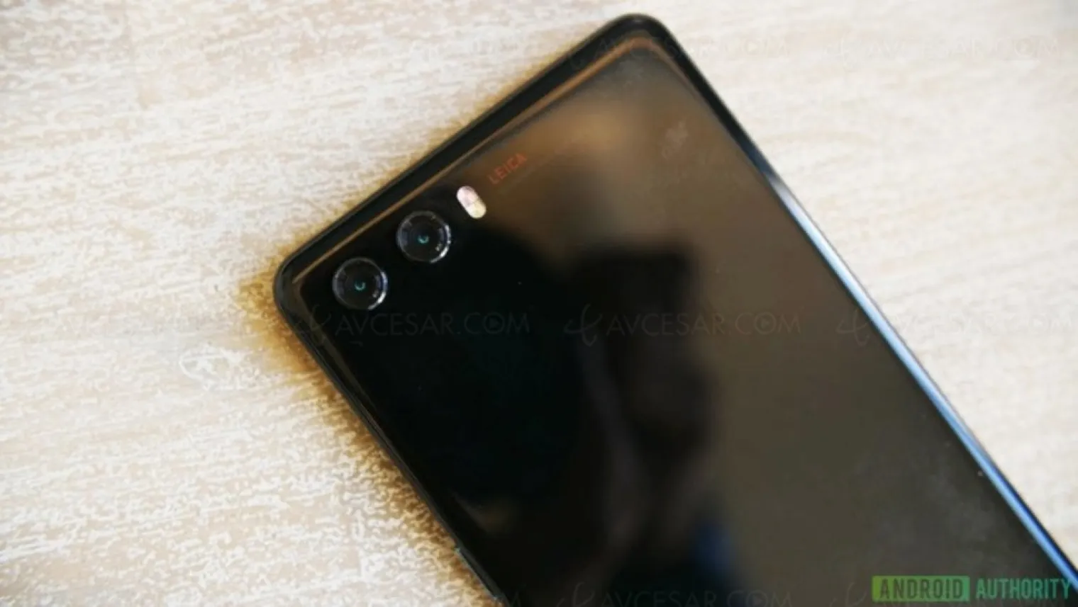 smartphone-huawei-p20-triple-capteur-seulement-sur-le-p20-plus-ou-p20-pro