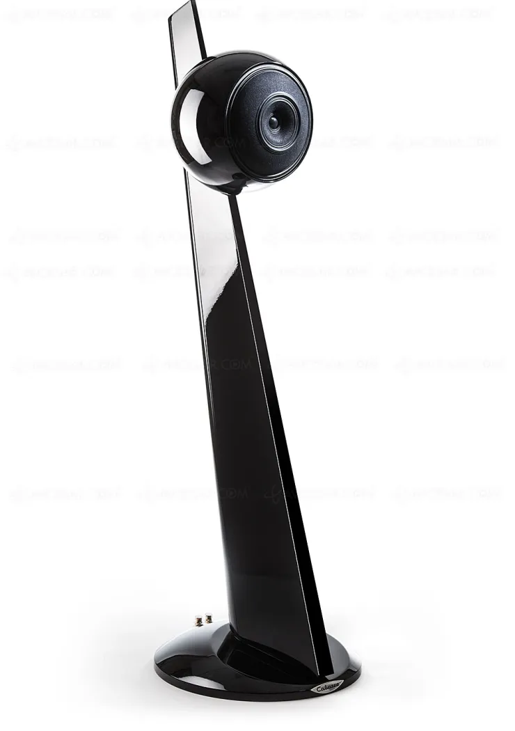 enceinte-hi-fi-cabasse-baltic-4-haut-parleur-tri-coaxial-aramide-en-demonstration-au-salon-high-end-de-munich