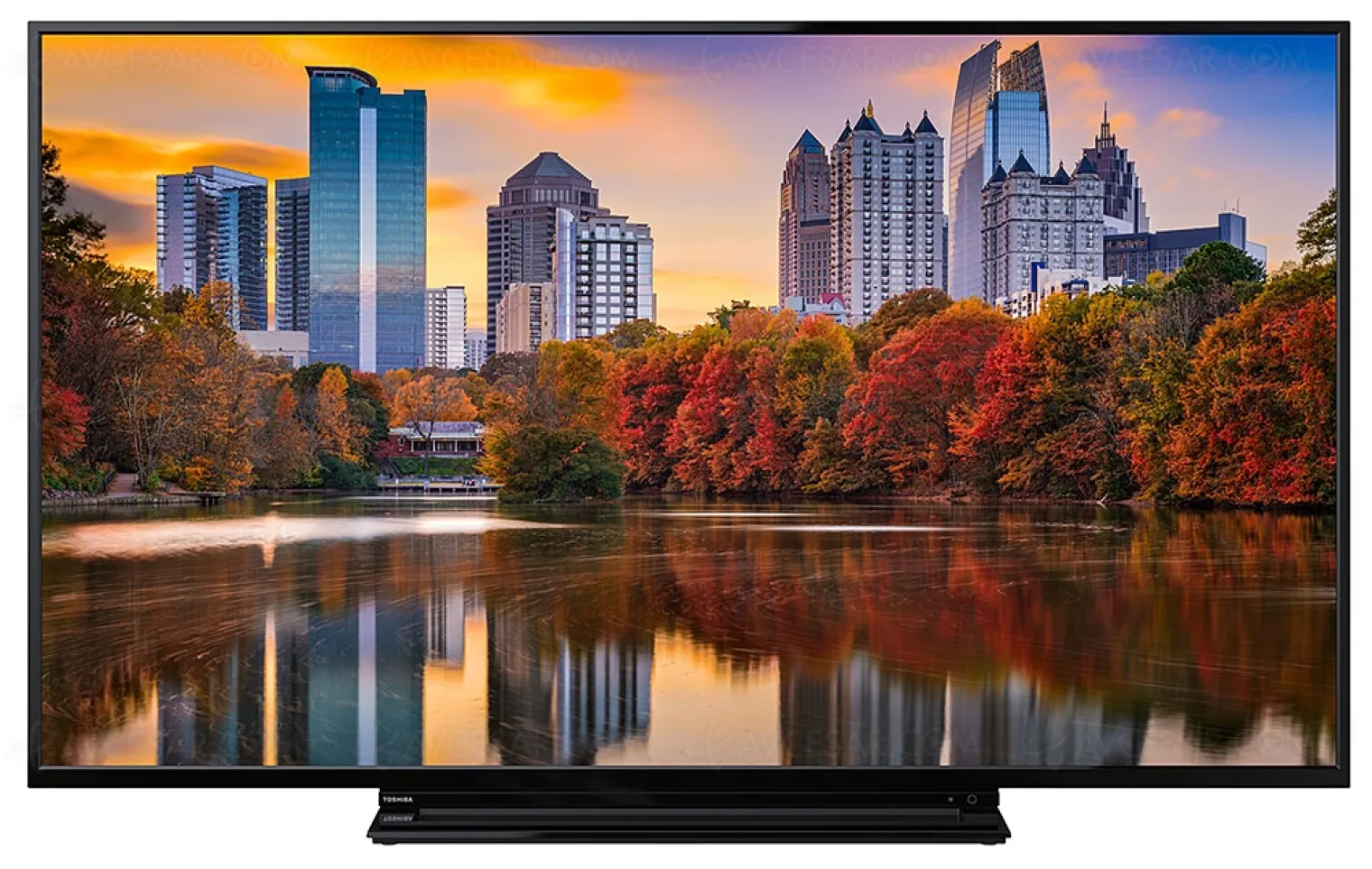 tv-lcd-ultra-hd-toshiba-v58-43-49-et-55-avec-hdr-dolby-vision-et-systeme-audio-onkyo