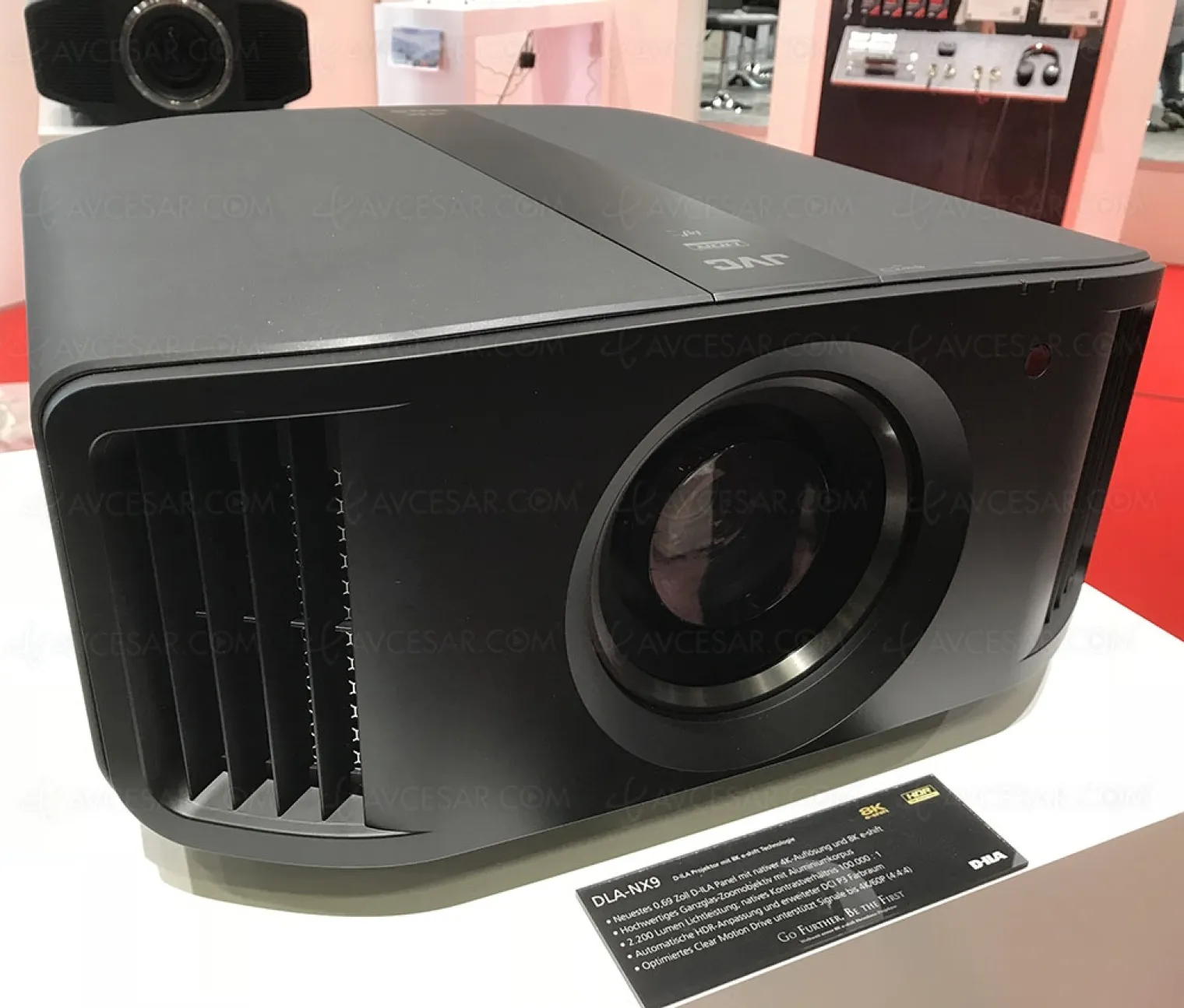 ifa-18-jvc-dla-nx9-nouveau-modele-e-shift-8k-et-hdr