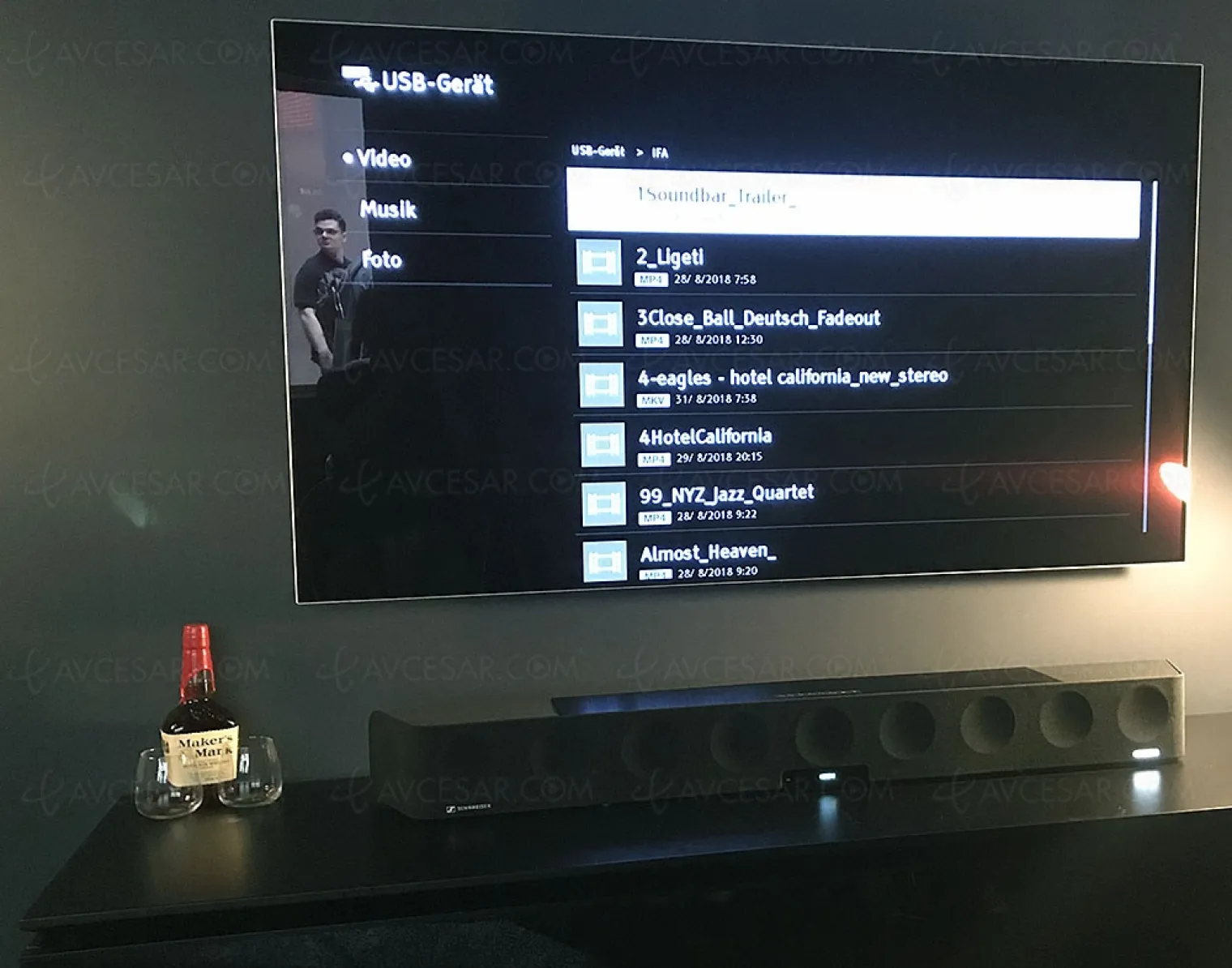 ifa-18-sennheiser-ambeo-soundbar-barre-sonore-13-haut-parleurs-compatible-dolby-atmos-et-dts-x