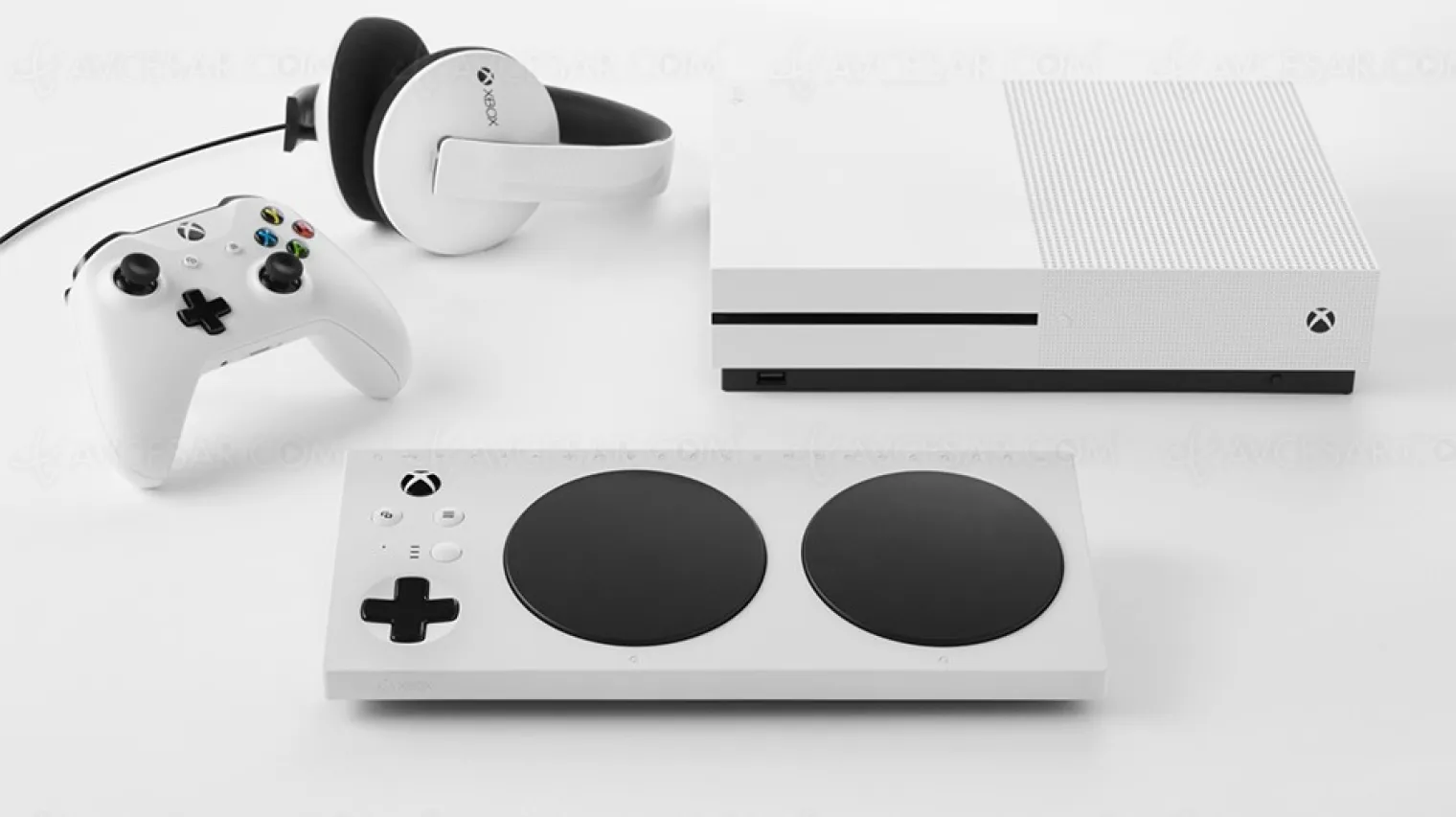 manette-adaptative-xbox-disponible-pour-que-tout-le-monde-puisse-jouer-aux-jeux-video