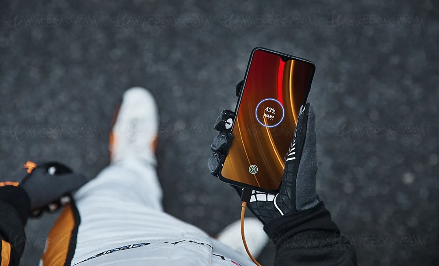 oneplus-6t-mclaren-edition-smartphone-exclusif-avec-10-go-de-ram-et-fibre-de-carbone