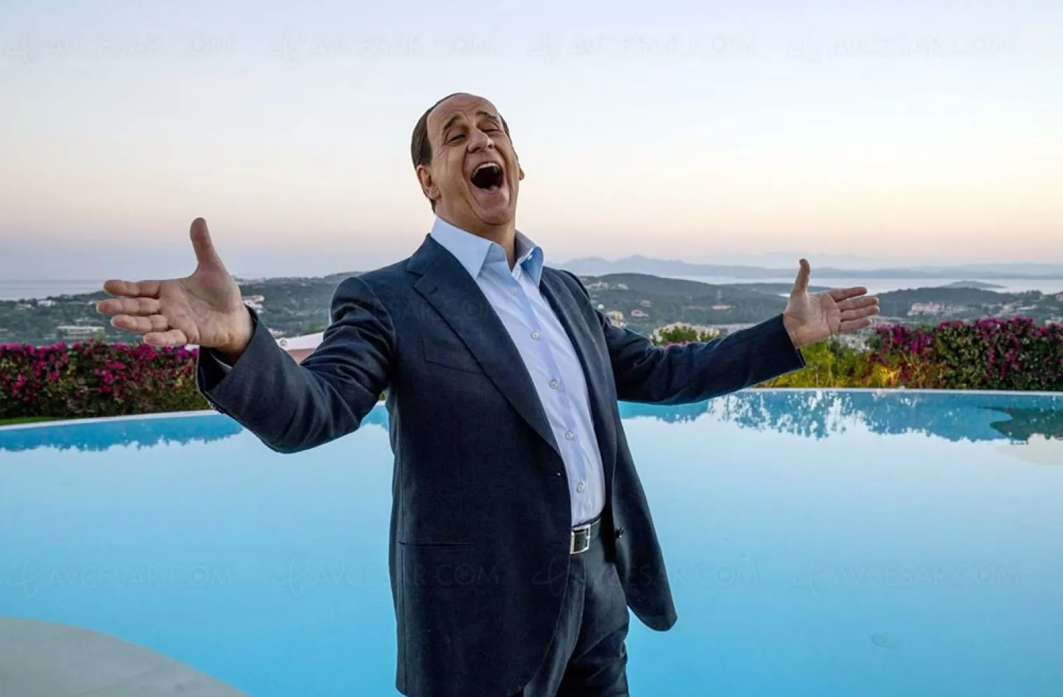 silvio-et-les-autres-la-vie-narree-du-cavaliere-entre-satire-et-portrait-historique