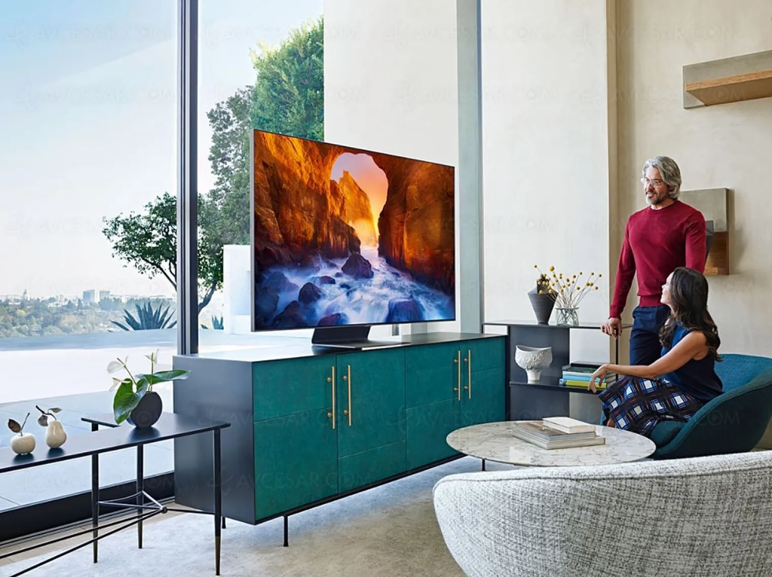 tv-qled-ultra-hd-4k-samsung-q90r-55-65-et-75-2-000-nits-mode-ambiant-2-0-dalle-qlc-quantum-processor-4k-ai-upscaling-4k-et-one-connect