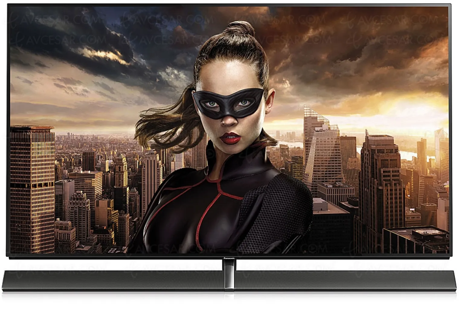 bons-plans-jours-fnac-tv-oled-ultra-hd-4k-panasonic-tx-77ez1000-196-cm-a-8-000