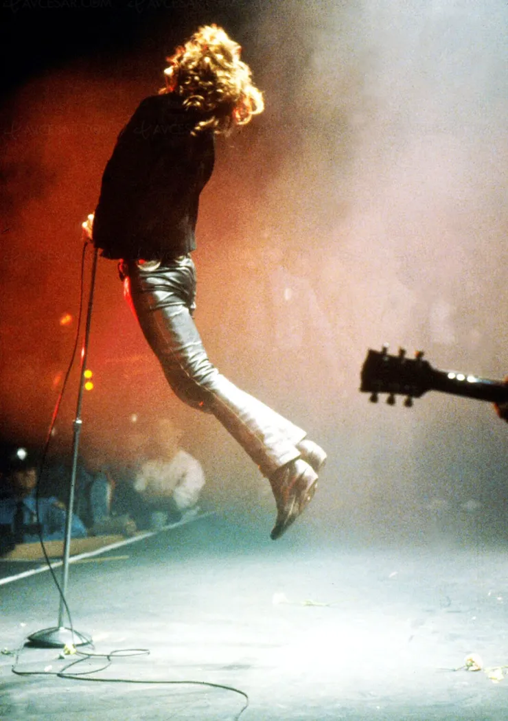 les-doors-en-4k-ultra-hd-jim-morrison-allume-le-feu