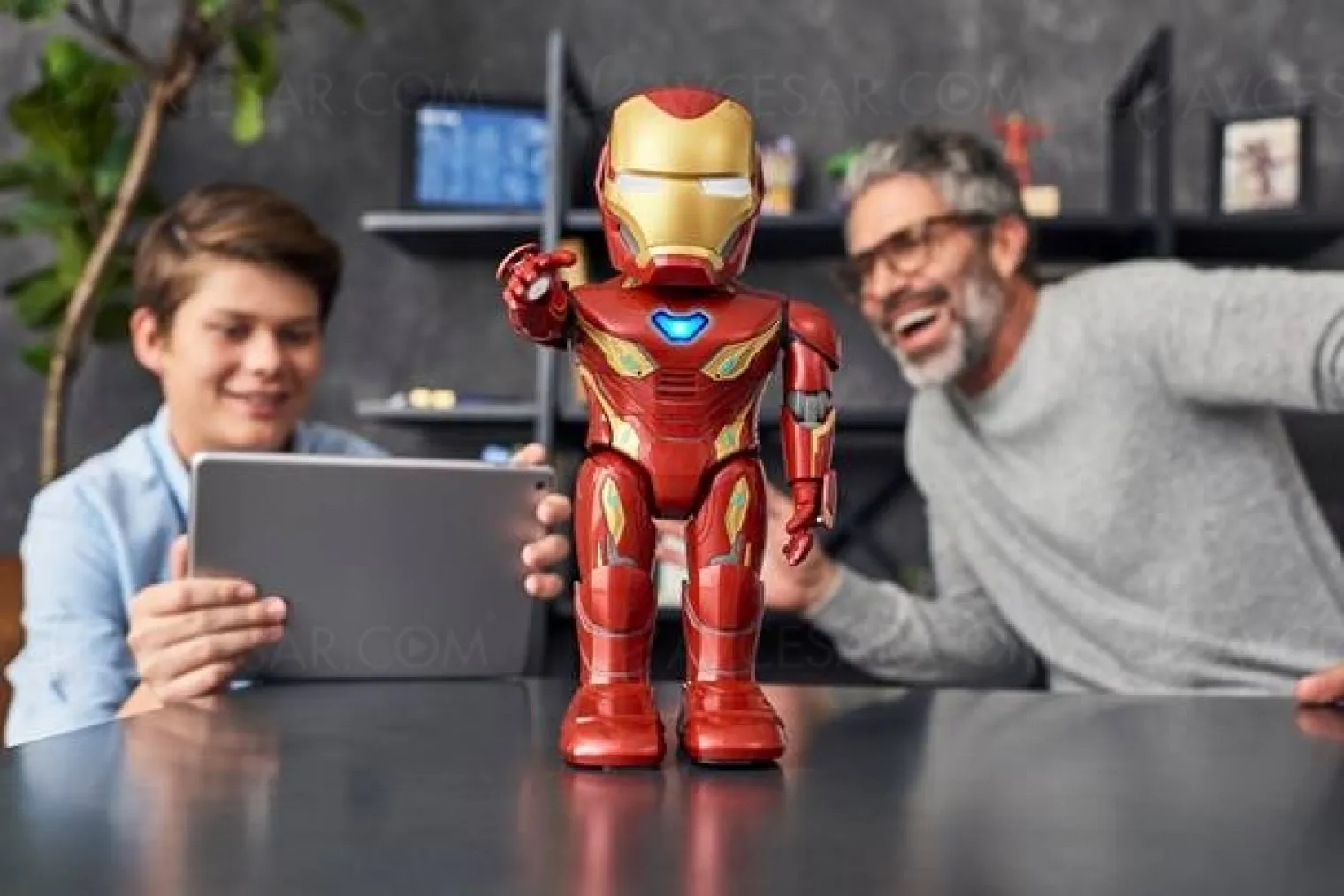un-robot-iron-man-a-la-maison-c-est-possible-avec-le-mk50-de-ubtech-robotics