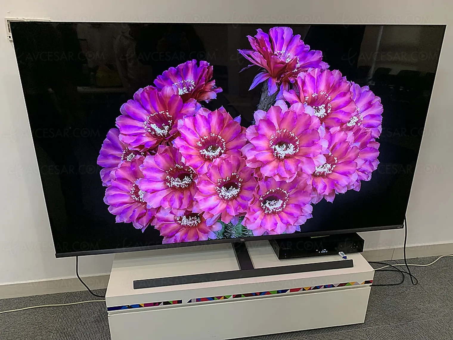 tv-mini-led-uhd-4k-tcl-x10-et-uhd-8k-tcl-x10s-mise-a-jour-prix-indicatifs-et-specifications