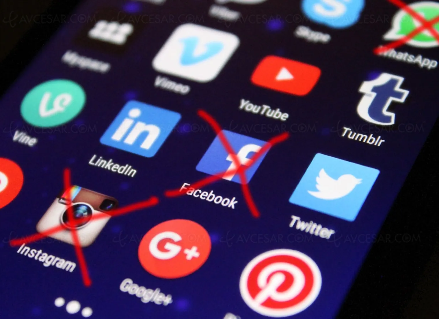 huawei-prive-de-facebook-et-de-whatsapp-et-d-instagram