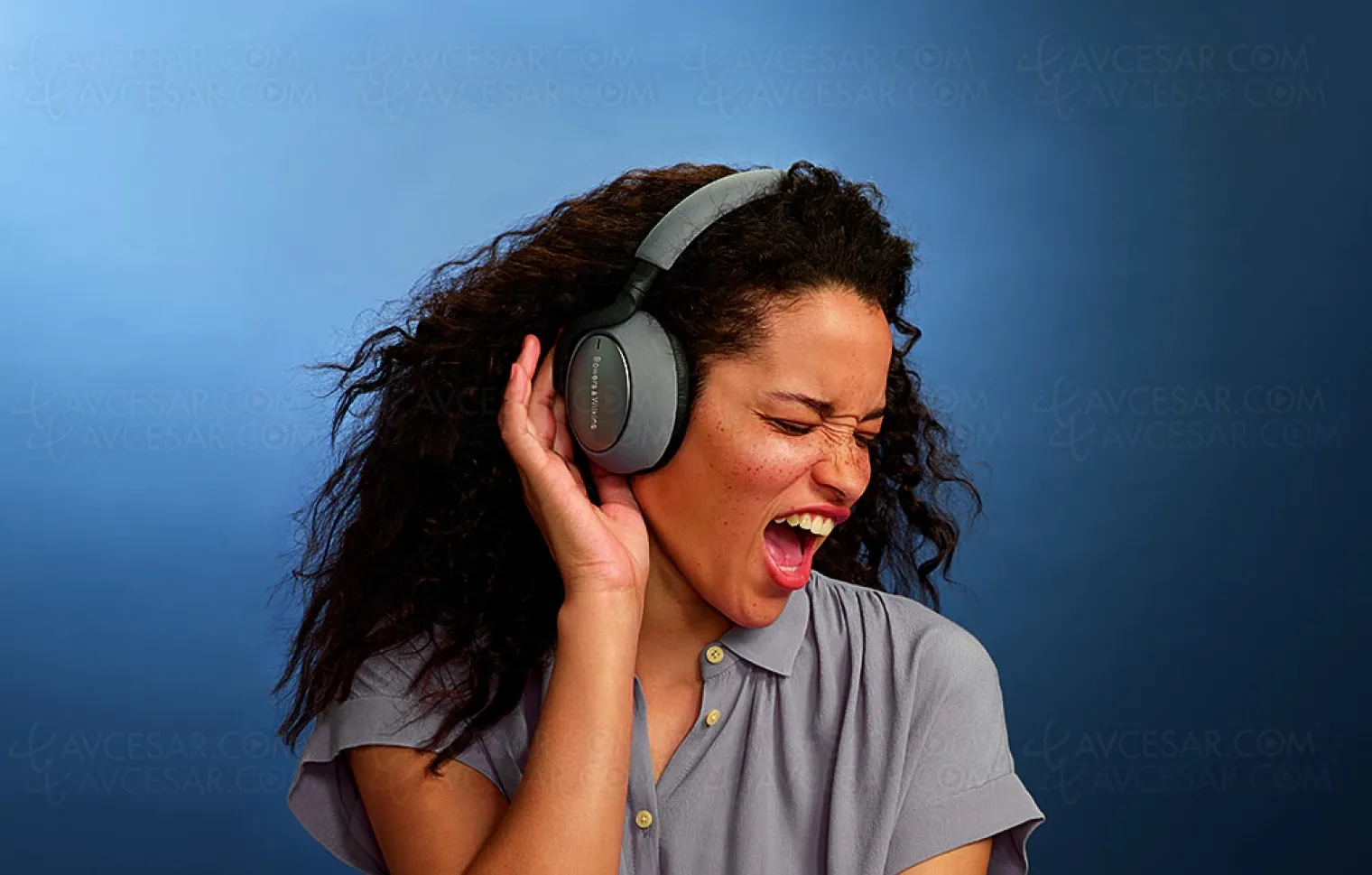 casque-bluetooth-5-0-apt-x-bowers-wilkins-px7-avec-reduction-active-de-bruit