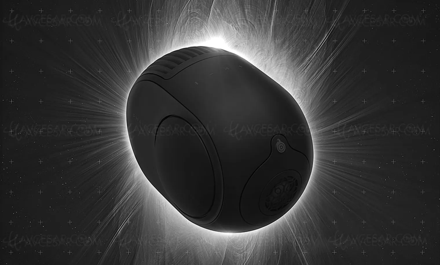 enceinte-active-reseau-devialet-phantom-reactor-maintenant-disponible-en-noir