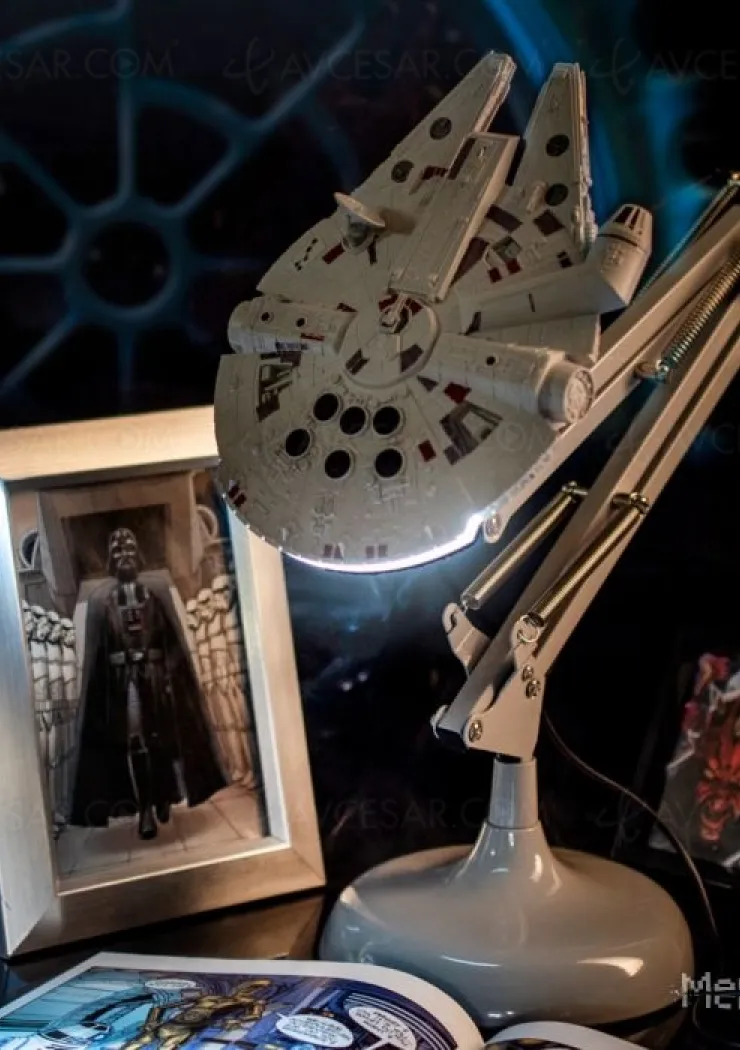 lampe-de-bureau-star-wars-faucon-millenium