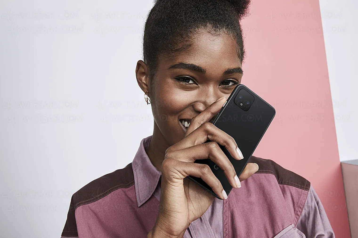 nouveau-smartphone-google-pixel-4-xl-ecran-oled-6-3-hdr-et-100-dci-p3-et-google-assistant