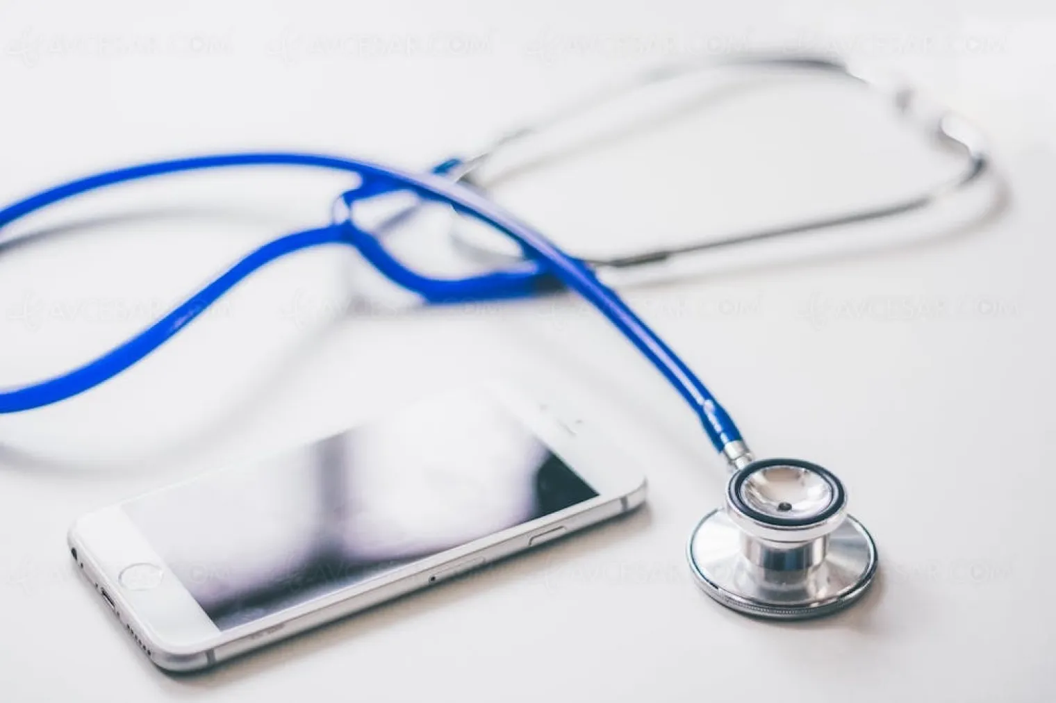 coronavirus-vs-marche-du-smartphone-2020