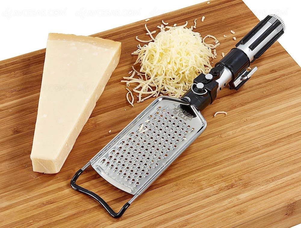 Star Wars, écoutez le son de la râpe (à fromage) le soir au fond&nbsp;des&nbsp;bois