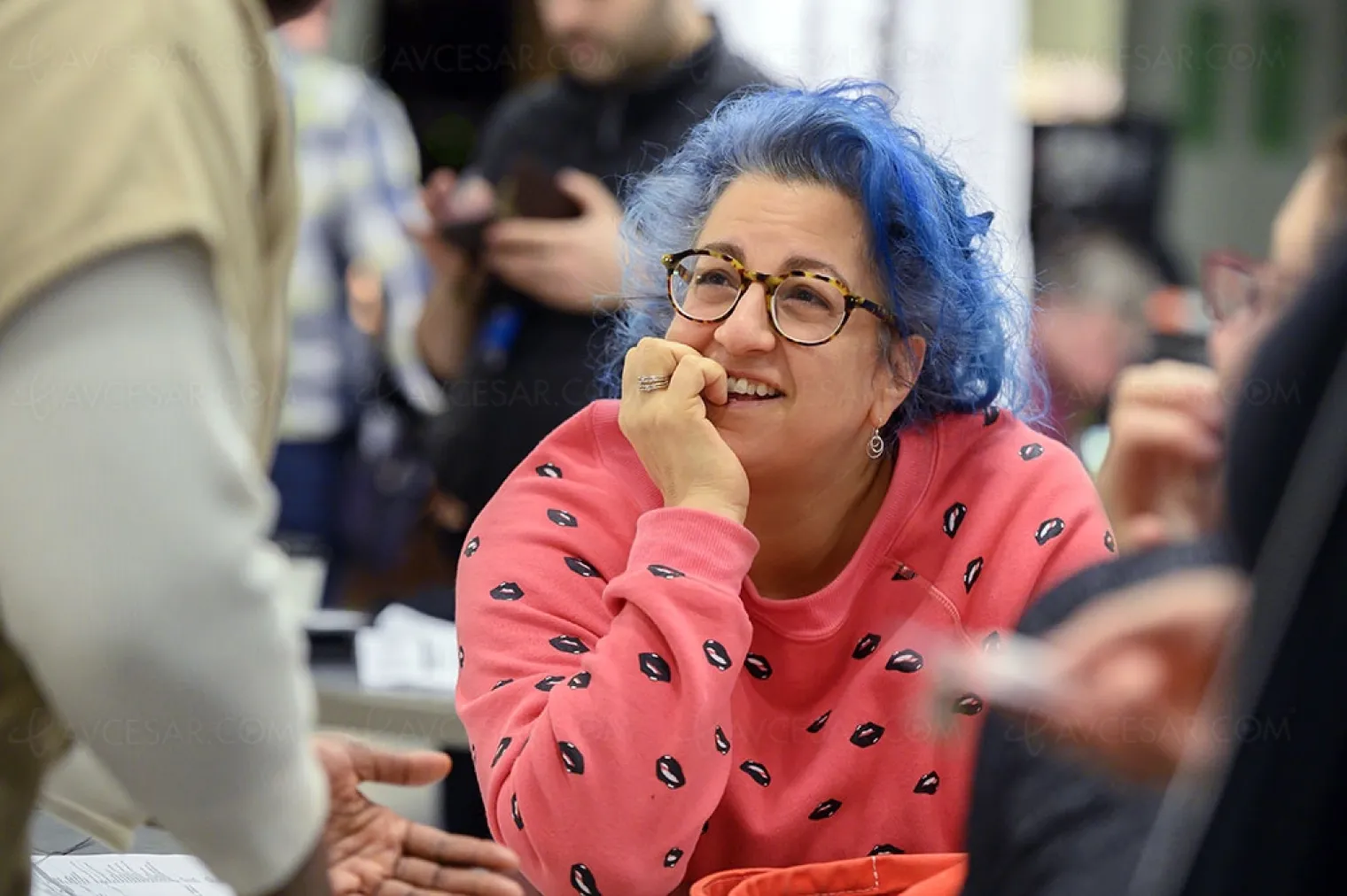 serie-social-distance-pour-netflix-les-acteurs-se-filment-eux-memes