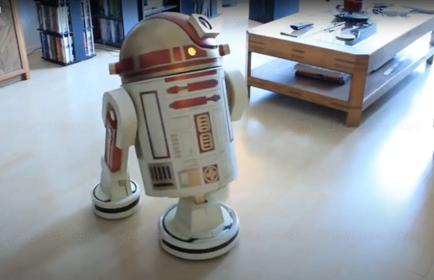 aspirateur-r2-d2-mais-pourquoi-personne-n-y-avait-pense