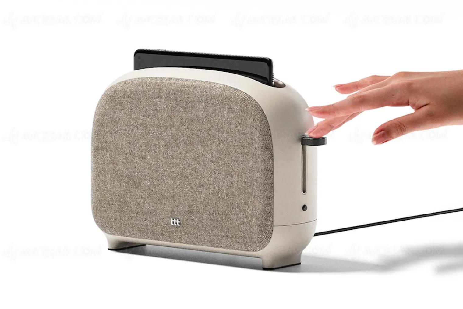 desinfecter-son-smartphone-dans-un-grille-pain