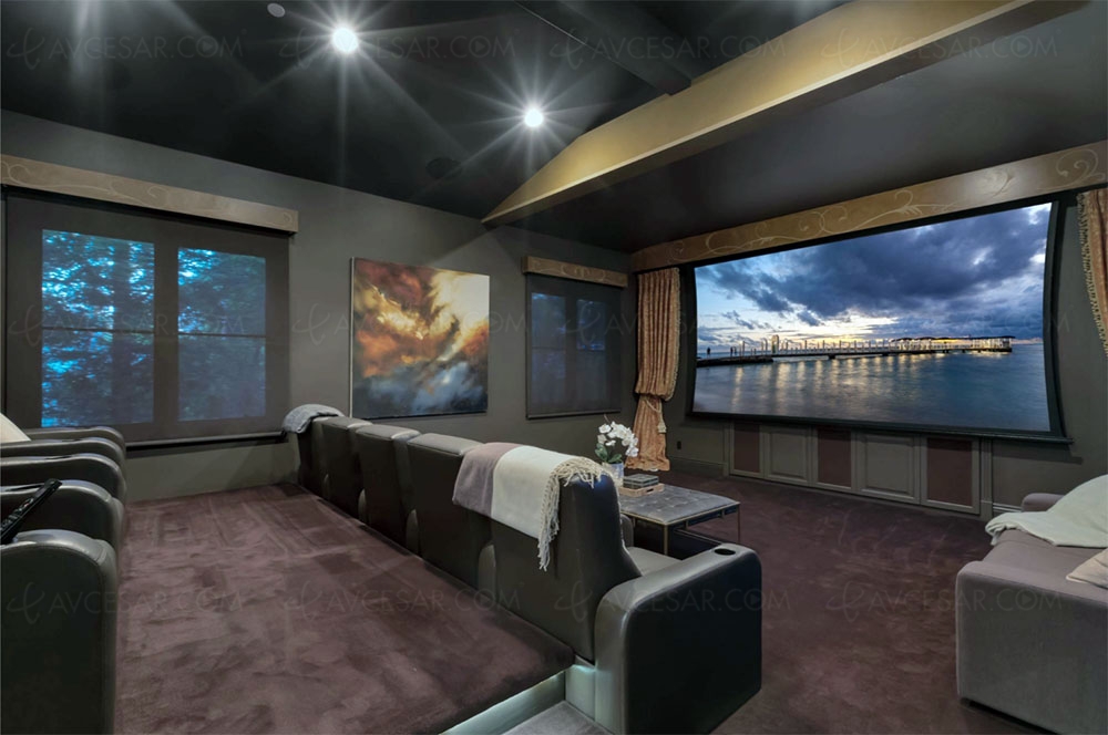 Maison à vendre&nbsp;: découvrez le Home Cinéma de&nbsp;Britney&nbsp;Spears