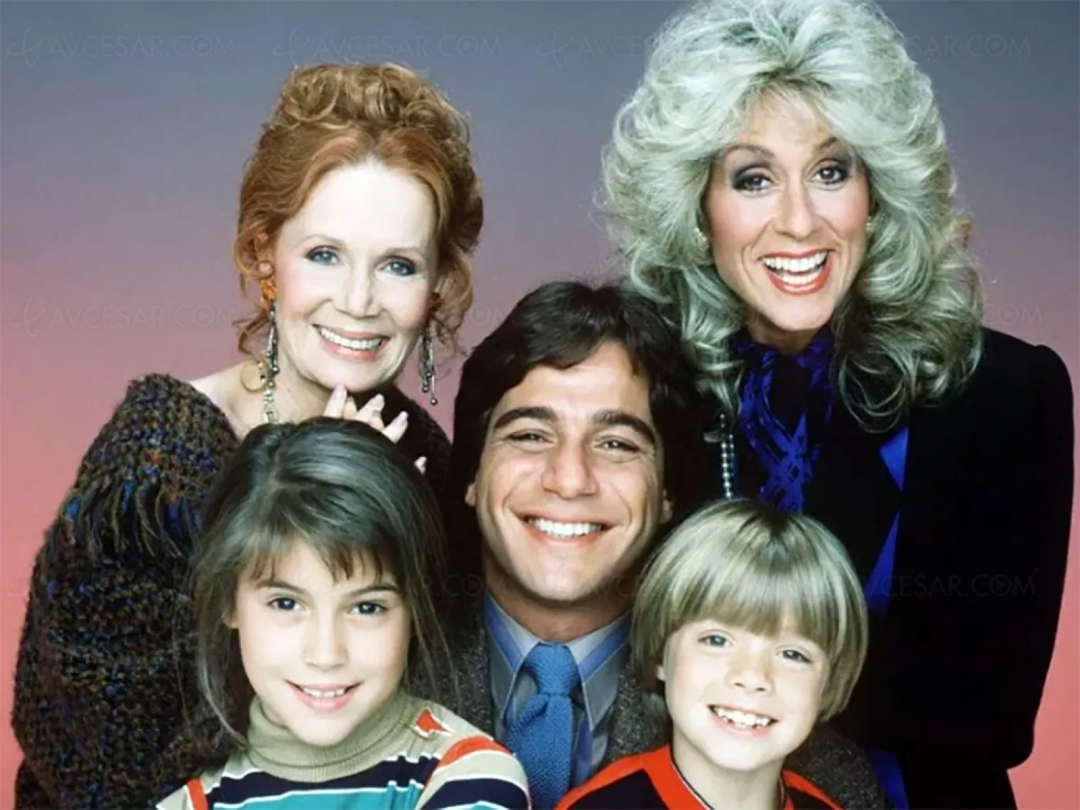 arretez-tout-madame-est-servie-revient-avec-alyssa-milano-et-tony-danza