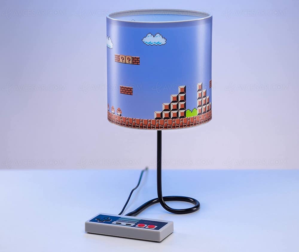 Lampe de bureau Super Mario, du vintage des années 80