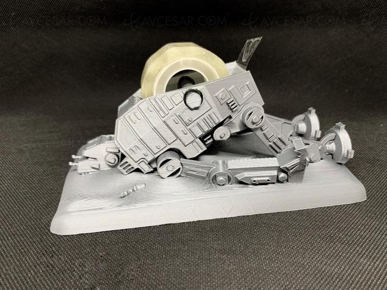 Dérouleur de scotch Star Wars AT‑AT, on n'arrête plus les produits&nbsp;dérivés