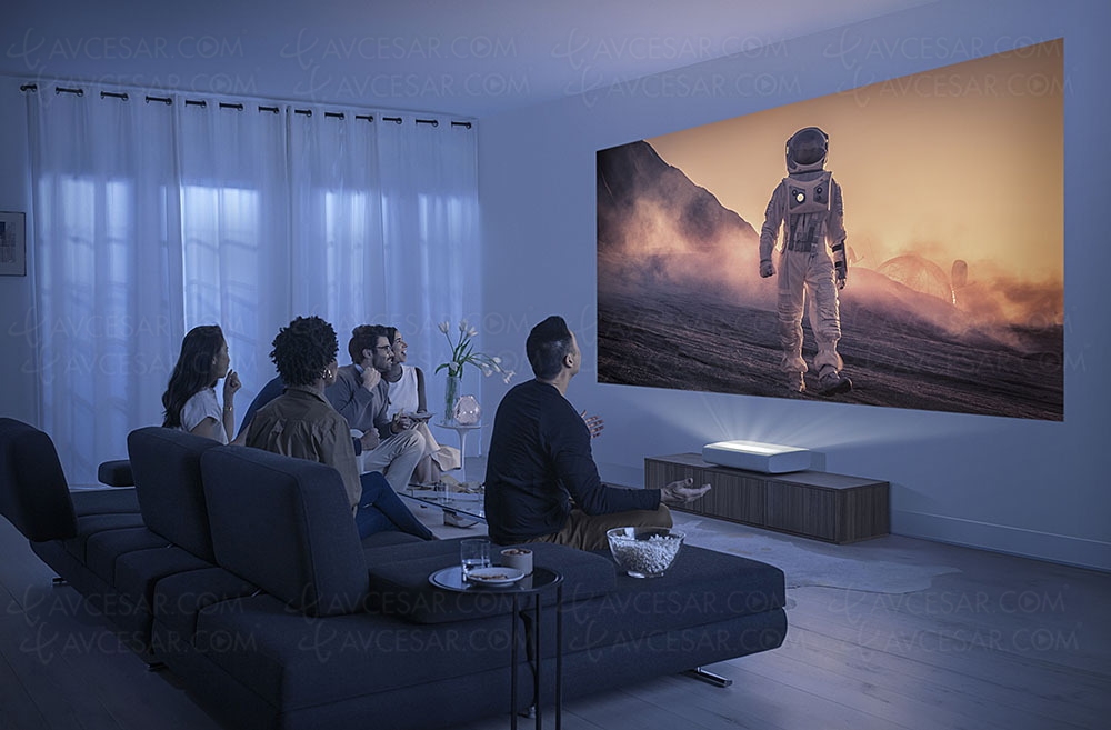 IFA 20 > Samsung The Premiere&nbsp;LSP9T, vidéoprojecteur triple laser Ultra&nbsp;HD&nbsp;4K ultracourte&nbsp;focale