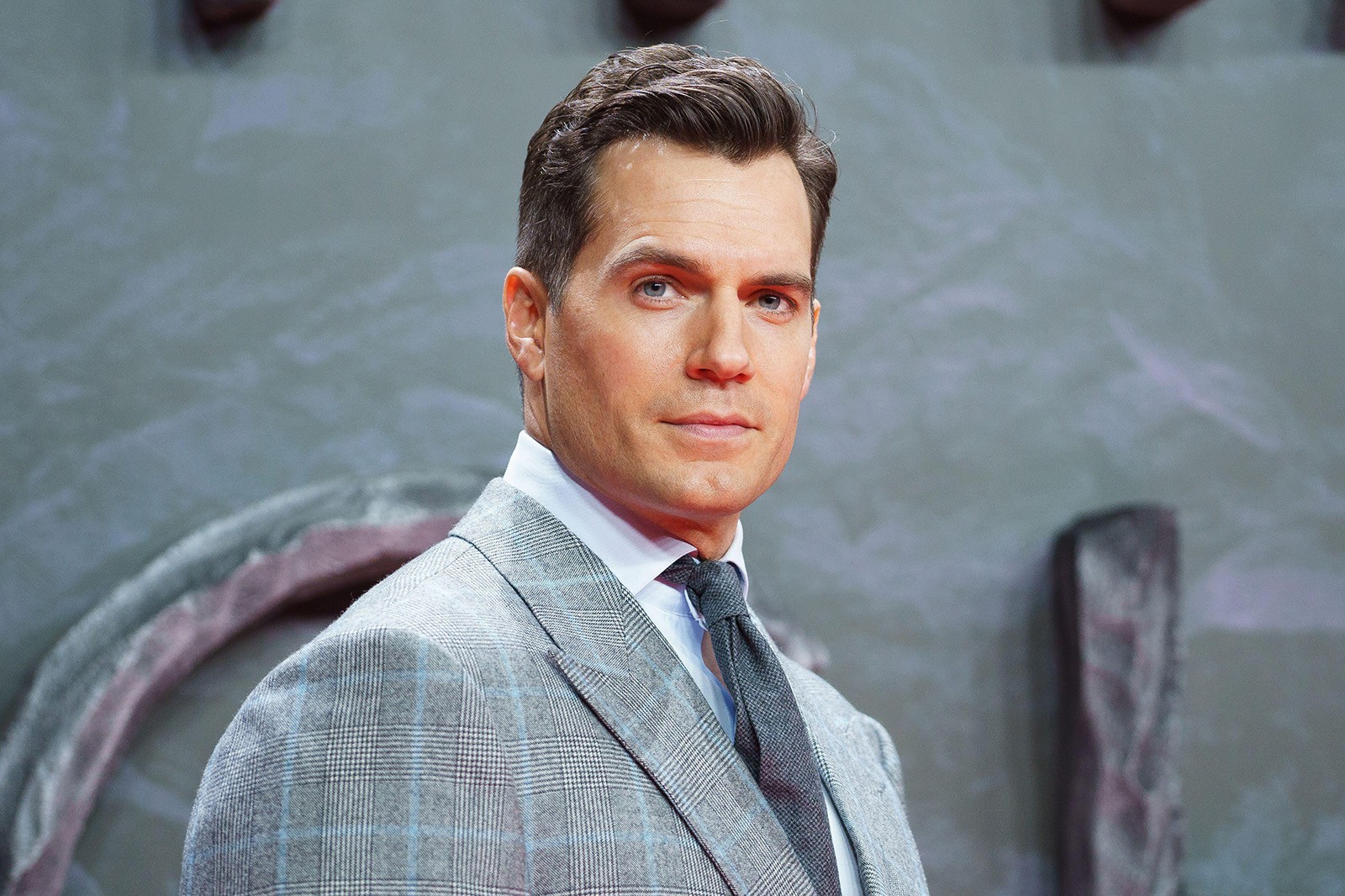 Henry Cavill tient «&nbsp;Bond&nbsp;» la&nbsp;route&nbsp;!